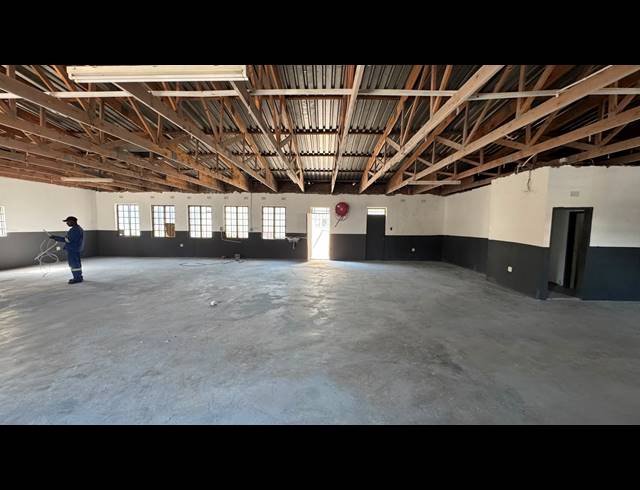 242M² WAREHOUSE TO LET IN WYNBERG